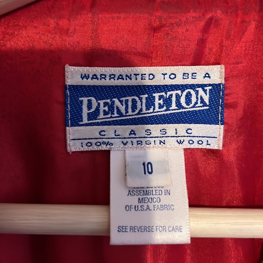 Vintage Pendleton Single Button Virgin Wool Red B… - image 2